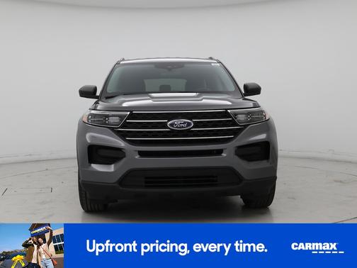 Gray 2022 Ford Explorer XLT