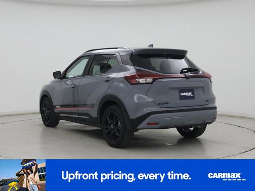 Gray 2022 Nissan Kicks SR