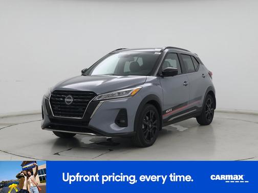 Gray 2022 Nissan Kicks SR