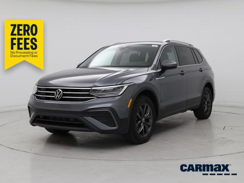 Gray 2023 Volkswagen Tiguan SE