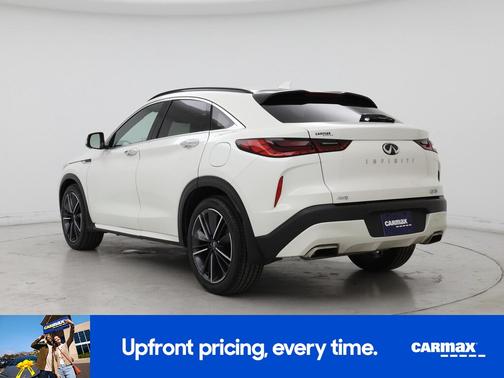 White 2023 INFINITI QX55 Sensory