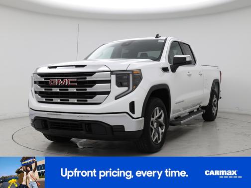 White 2023 GMC Sierra 1500 SLE