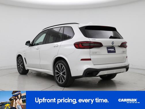 White 2021 BMW X5 PHEV XDrive45e