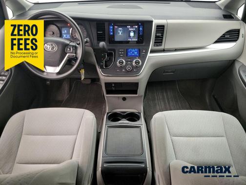 Silver 2015 Toyota Sienna LE