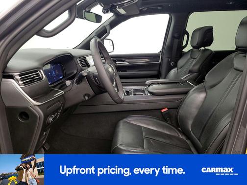 Gray 2022 Jeep Wagoneer Series I