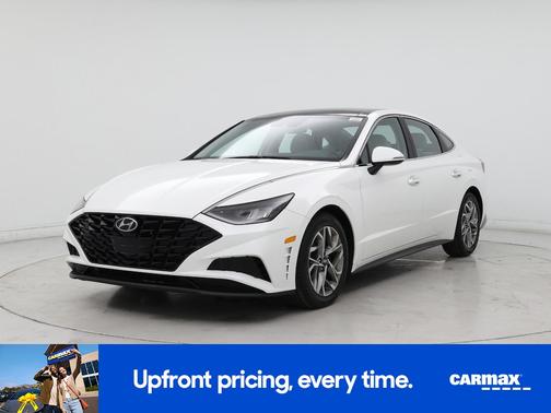 White 2022 Hyundai SONATA SEL