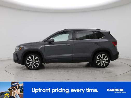 Gray 2024 Volkswagen Taos SE