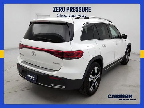 White 2022 Mercedes-Benz EQB 300