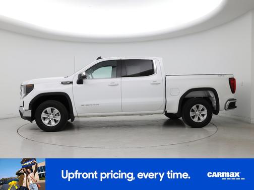 White 2023 GMC Sierra 1500 SLE