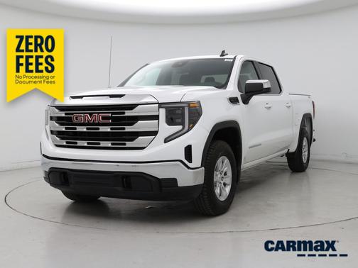 White 2023 GMC Sierra 1500 SLE