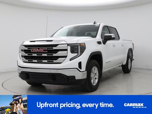 White 2023 GMC Sierra 1500 SLE