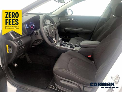 White 2016 Kia Optima LX