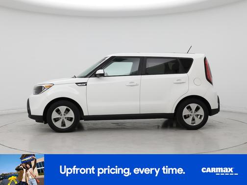 White 2016 Kia Soul