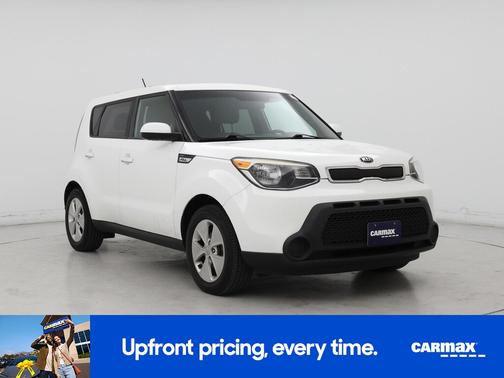 White 2016 Kia Soul
