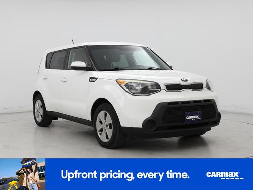 White 2016 Kia Soul