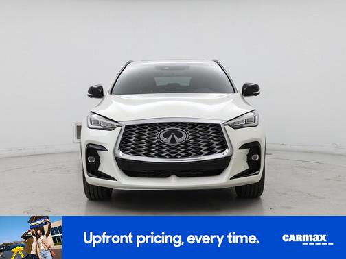 White 2023 INFINITI QX55 Sensory