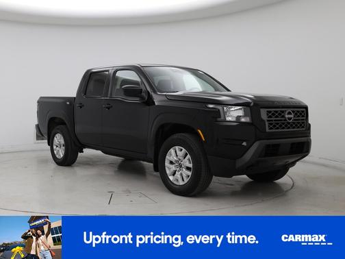 Black 2023 Nissan Frontier SV