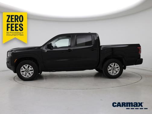 Black 2023 Nissan Frontier SV