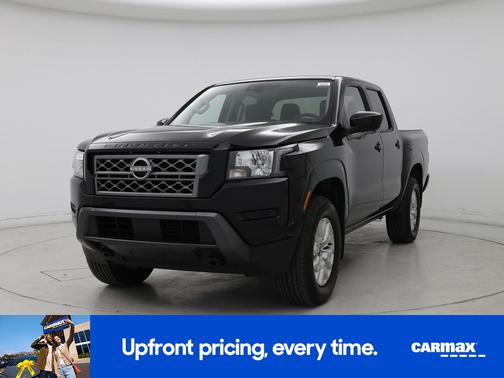 Black 2023 Nissan Frontier SV