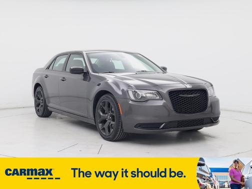 2022 Chrysler 300 Touring