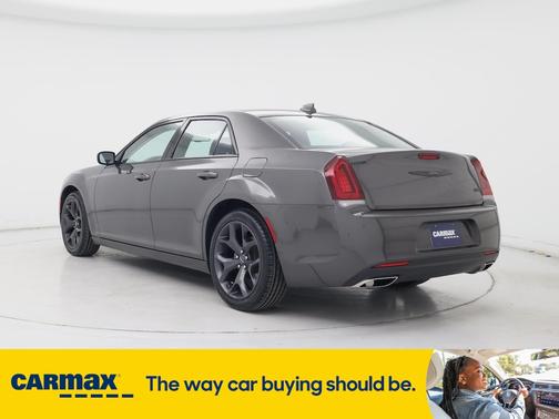 2022 Chrysler 300 Touring