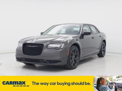 2022 Chrysler 300 Touring