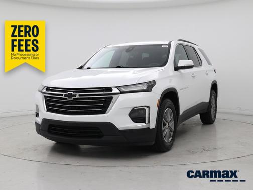 White 2023 Chevrolet Traverse LT Cloth