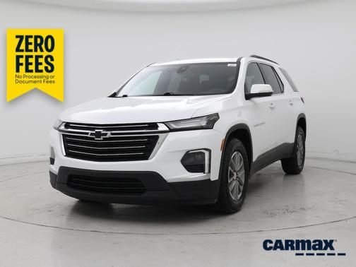 White 2023 Chevrolet Traverse LT Cloth