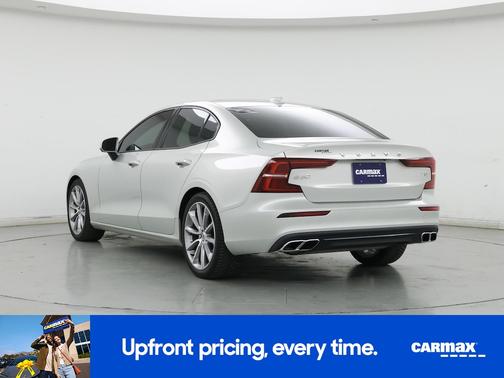 Silver 2019 Volvo S60 T5 Momentum