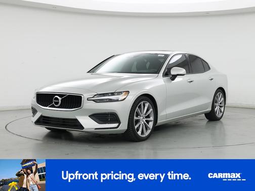 Silver 2019 Volvo S60 T5 Momentum