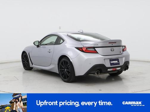 2025 Toyota GR86 Premium