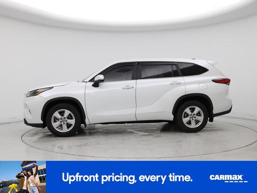 White 2023 Toyota Highlander L
