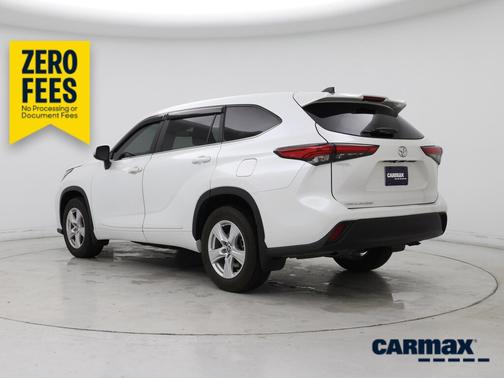 White 2023 Toyota Highlander L
