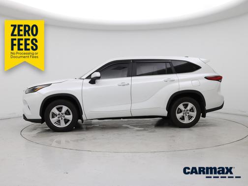 White 2023 Toyota Highlander L