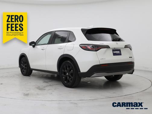 White 2023 Honda HR-V Sport