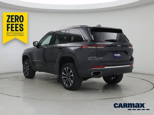 Gray 2022 Jeep Grand Cherokee Overland