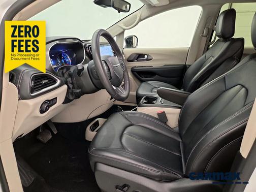 White 2024 Chrysler Pacifica Hybrid Select