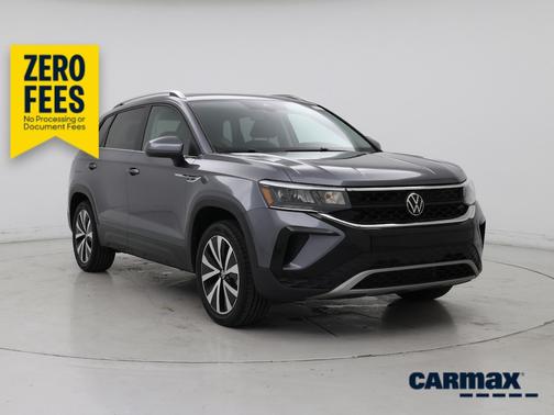Gray 2023 Volkswagen Taos SE