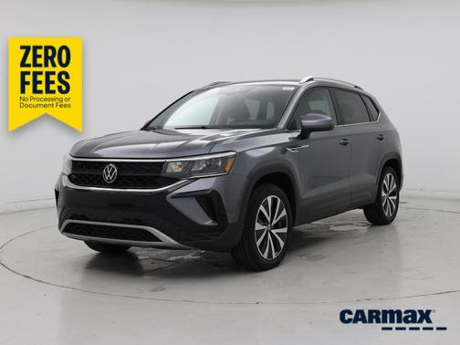 Gray 2023 Volkswagen Taos SE