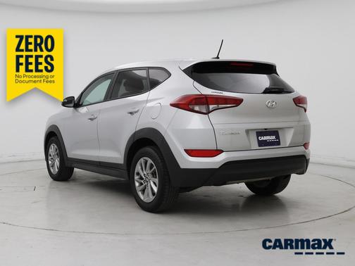 Silver 2016 Hyundai TUCSON SE
