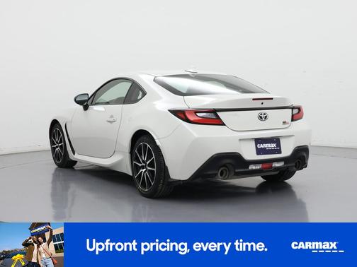 White 2024 Toyota GR86