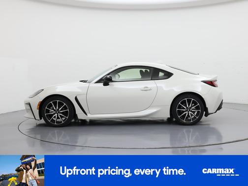 White 2024 Toyota GR86
