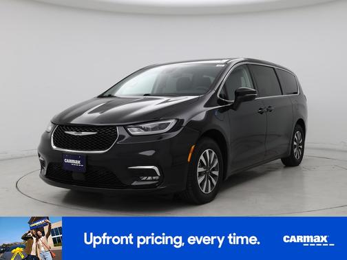 Black 2023 Chrysler Pacifica Hybrid Touring L