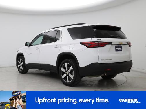 White 2023 Chevrolet Traverse LT Leather