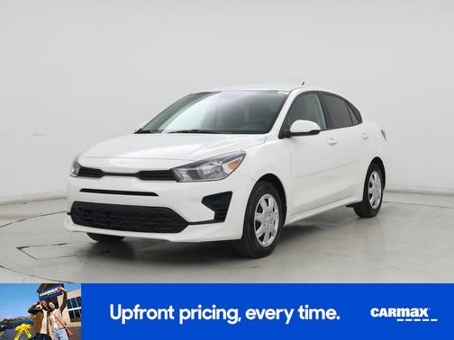 White 2022 Kia Rio LX