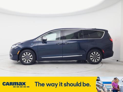 2022 Chrysler Pacifica Hybrid Limited