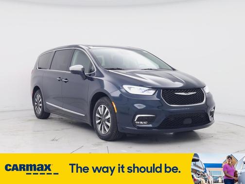 2022 Chrysler Pacifica Hybrid Limited