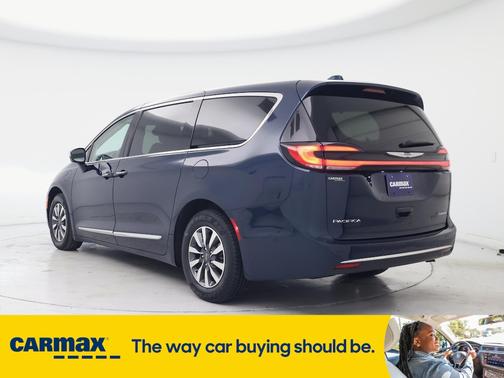 2022 Chrysler Pacifica Hybrid Limited