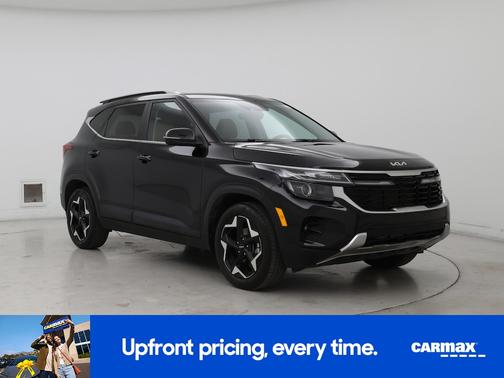 Black 2024 Kia Seltos EX
