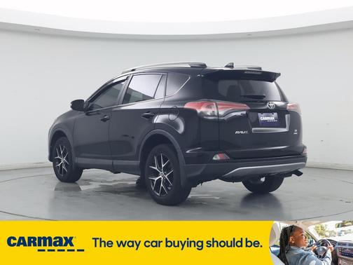 2017 Toyota RAV4 SE